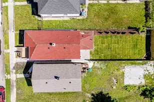 2565 Jackson St, Gary, IN 46407 - Photo 6