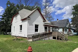 302 E Main St, Medaryville, IN 47957 - Photo 14