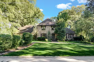 2208 Wynnewood Dr, Valparaiso, IN 46385 - Photo 1
