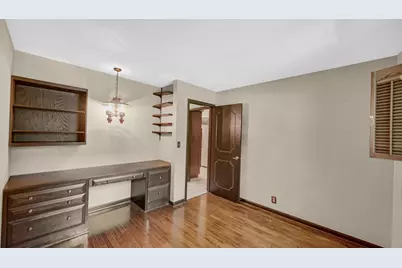 2208 Wynnewood Drive, Valparaiso, IN 46385 - Photo 16
