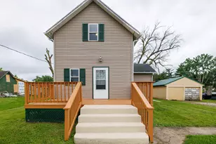 205 W Railroad St, Kentland, IN 47951 - Photo 4