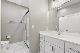 1933 W Woodglen Cir, Valparaiso, IN 46383 - Photo 18