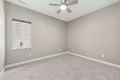 1933 W Woodglen Circle, Valparaiso, IN 46383 - Photo 20