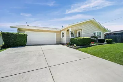 368 W 550 N, Valparaiso, IN 46385 - Photo 1