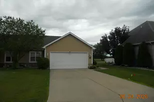 10597 Maine Dr, Crown Point, IN 46307 - Photo 2