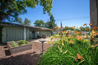 401 Fourth Street, Wheeler, IN 46393 - Photo 12