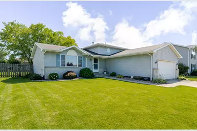 183 W 128th Avenue, Crown Point, IN 46307 - Photo 2