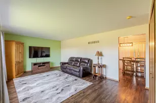 183 W 128th Ave, Crown Point, IN 46307 - Photo 4
