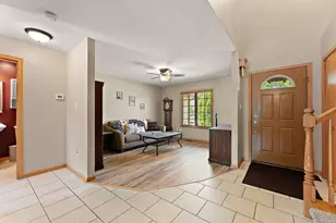 4320 Annandale Ln, Crown Point, IN 46307 - Photo 4