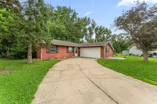 1531 Madison Ave, Dyer, IN 46311 - Photo 2