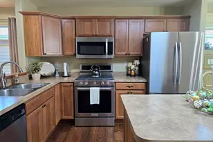 1901 Cheney Dr, Valparaiso, IN 46383 - Photo 10