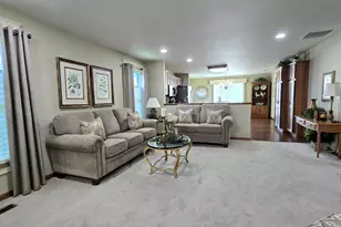 1901 Cheney Dr, Valparaiso, IN 46383 - Photo 6