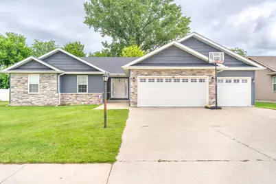 610 19th Street SE, Demotte, IN 46310 - Photo 2