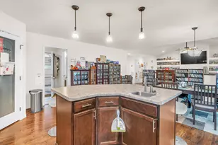 610 19th St SE, Demotte, IN 46310 - Photo 8