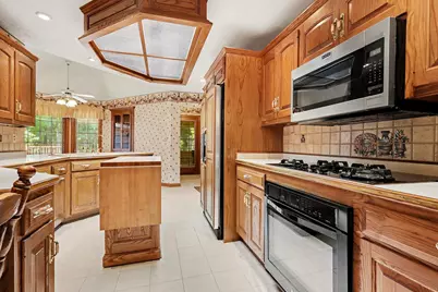 3866 N 700 W, La Porte, IN 46350 - Photo 8
