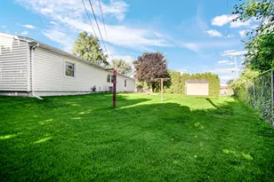 445 Plymouth Rd, Valparaiso, IN 46385 - Photo 24