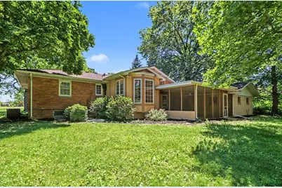 750 N 200 W, Valparaiso, IN 46385 - Photo 24