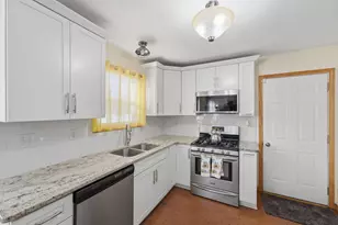 1153 S Delaware St, Hobart, IN 46342 - Photo 10