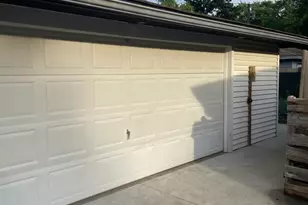 9039 Idlewild Dr, Highland, IN 46322 - Photo 4