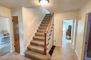 139 Beverly Blvd, Hobart, IN 46342 - Photo 6