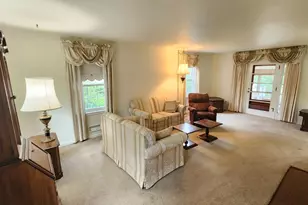 139 Beverly Blvd, Hobart, IN 46342 - Photo 8