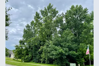 887 Hemingway Trail, Valparaiso, IN 46383 - Photo 6