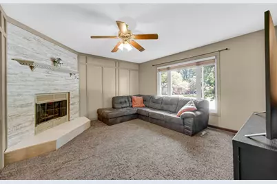 10317 N 486 E #6, Demotte, IN 46310 - Photo 4