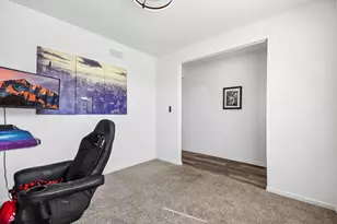 10407 Morse Pl, Crown Point, IN 46307 - Photo 6