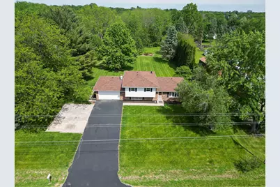 243 S 150 E, Valparaiso, IN 46383 - Photo 2