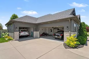 915 Betty Ln, Crown Point, IN 46307 - Photo 28