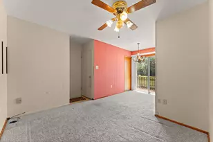 318 N Ohio St, Hobart, IN 46342 - Photo 6
