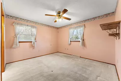 318 N Ohio Street, Hobart, IN 46342 - Photo 14