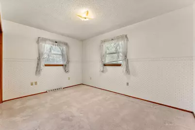 318 N Ohio Street, Hobart, IN 46342 - Photo 16