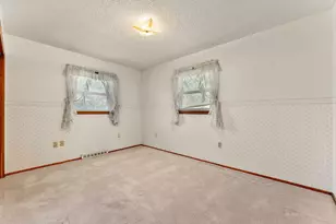 318 N Ohio St, Hobart, IN 46342 - Photo 16