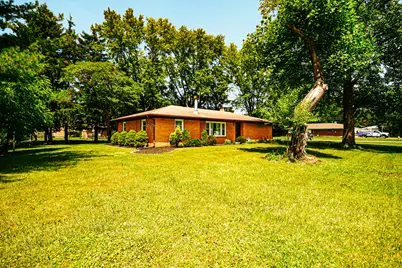 252 Green Acres Drive, Valparaiso, IN 46383 - Photo 2