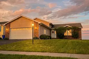 12379 Spencer Pl, Crown Point, IN 46307 - Photo 2