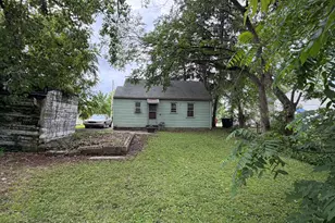10 W 37th Ave, Hobart, IN 46342 - Photo 14