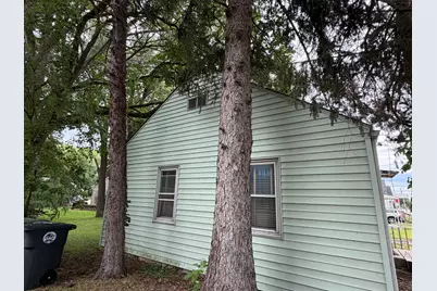 10 W 37th Avenue, Hobart, IN 46342 - Photo 4