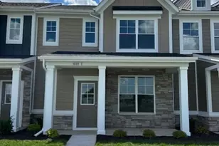 1609 Parkside Ln, Dyer, IN 46311 - Photo 1