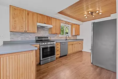 124 6th Street SE, Demotte, IN 46310 - Photo 12