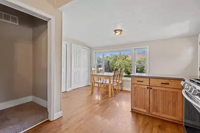 124 6th Street SE, Demotte, IN 46310 - Photo 10