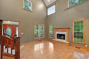 1704 Eisenhower Ave, Valparaiso, IN 46383 - Photo 4