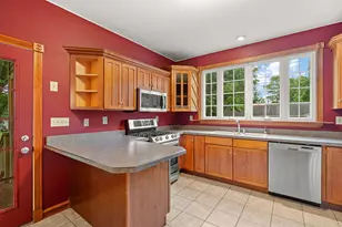 1704 Eisenhower Ave, Valparaiso, IN 46383 - Photo 10