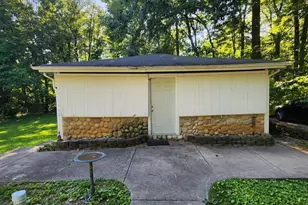 7956 N Elder Ln, New Carlisle, IN 46552 - Photo 2
