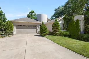 199 Amhurst Pl, Valparaiso, IN 46385 - Photo 1