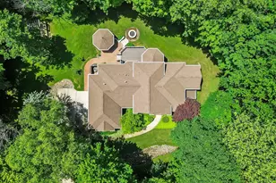 223 Crabapple Ln, Valparaiso, IN 46383 - Photo 28
