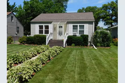 608 W Indiana Avenue, Chesterton, IN 46304 - Photo 4