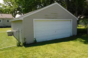 608 W Indiana Ave, Chesterton, IN 46304 - Photo 10