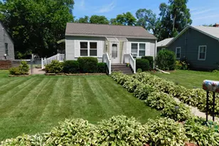 608 W Indiana Ave, Chesterton, IN 46304 - Photo 1