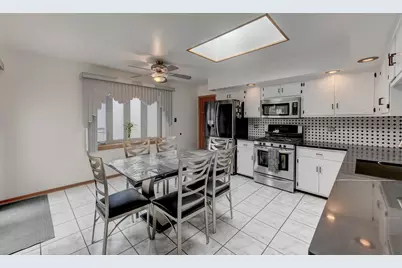 388 Campbell Avenue, Calumet City, IL 60409 - Photo 6